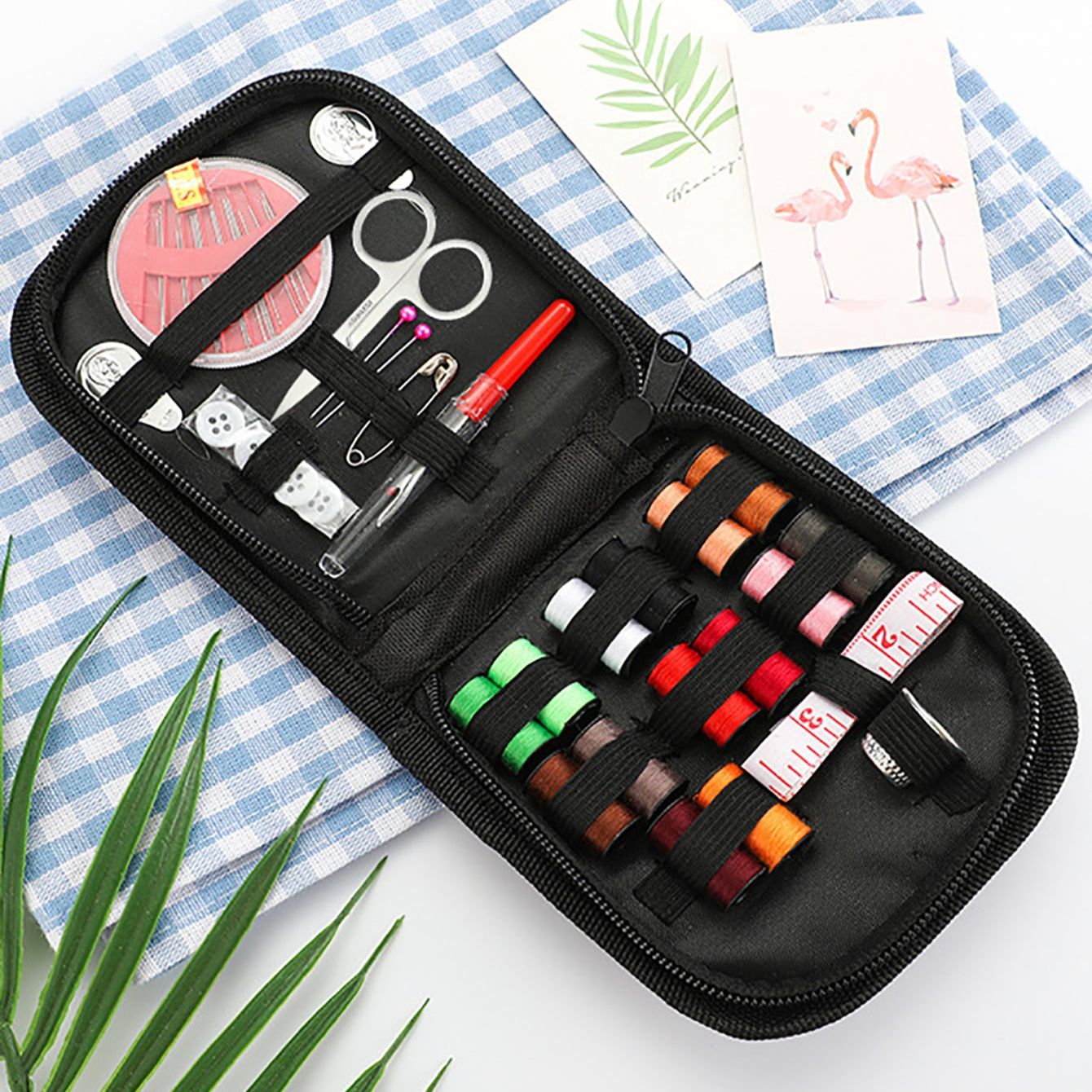 Set of 27 Sewing Kit Including - Needle Threader Tool recension och pris