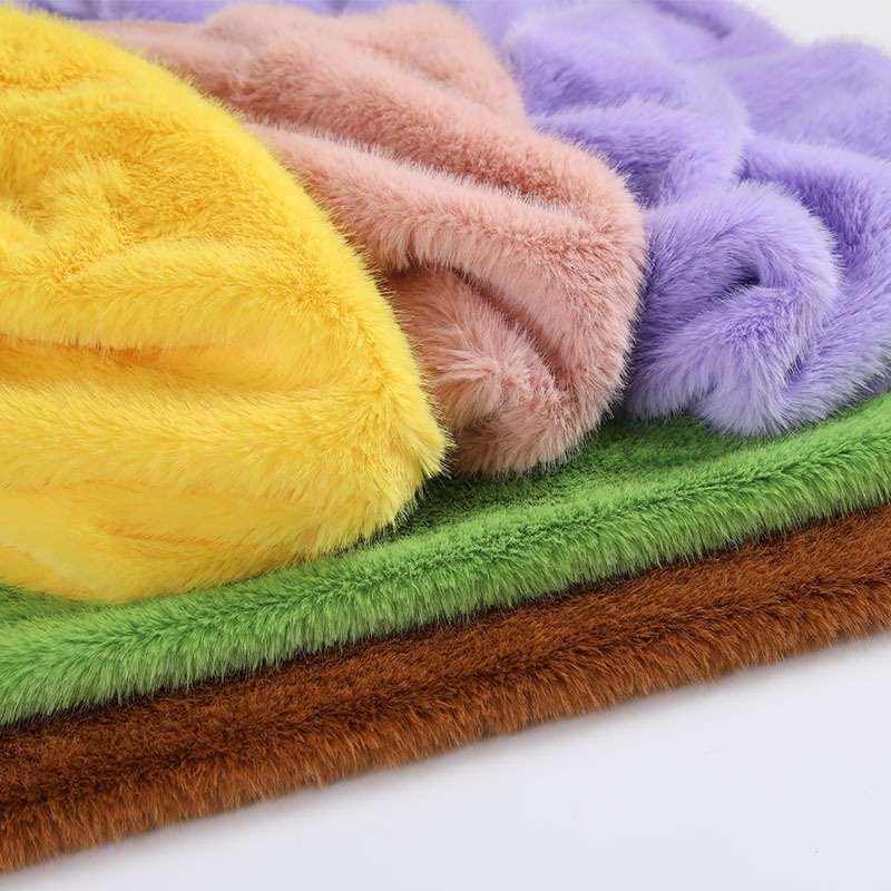 High Low Pile Faux Plush Fabri - Sewing Garments recension och pris