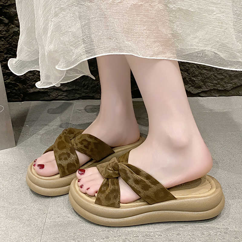 Sumer Fall Slipper That Does N - Sewing New recension och pris