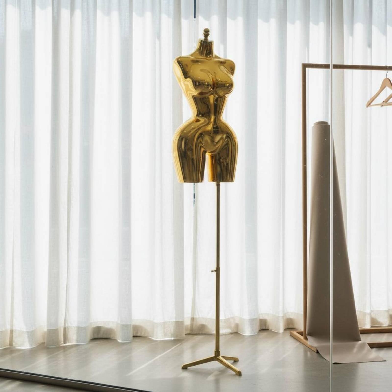 Female Dress Form High Gloss M - Dress Form Mannequin recension och pris