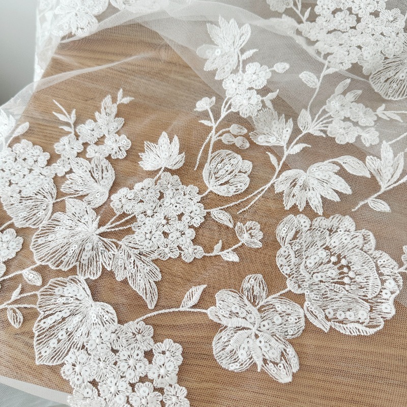 Custom Ivory White Sequin Cott - Sewing Net recension och pris
